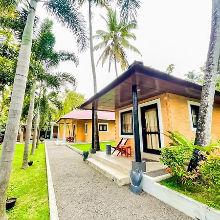 Airport Eco Cottage Katunayake Exterior photo