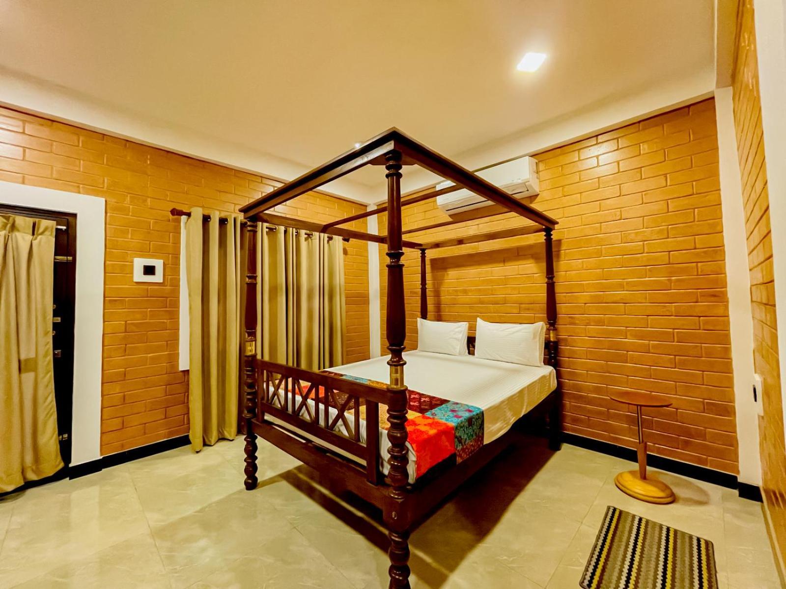 Airport Eco Cottage Katunayake Exterior photo