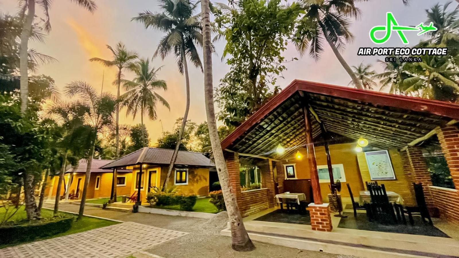 Airport Eco Cottage Katunayake Exterior photo